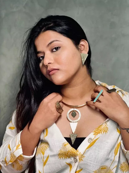 Hasli Circle Triangle