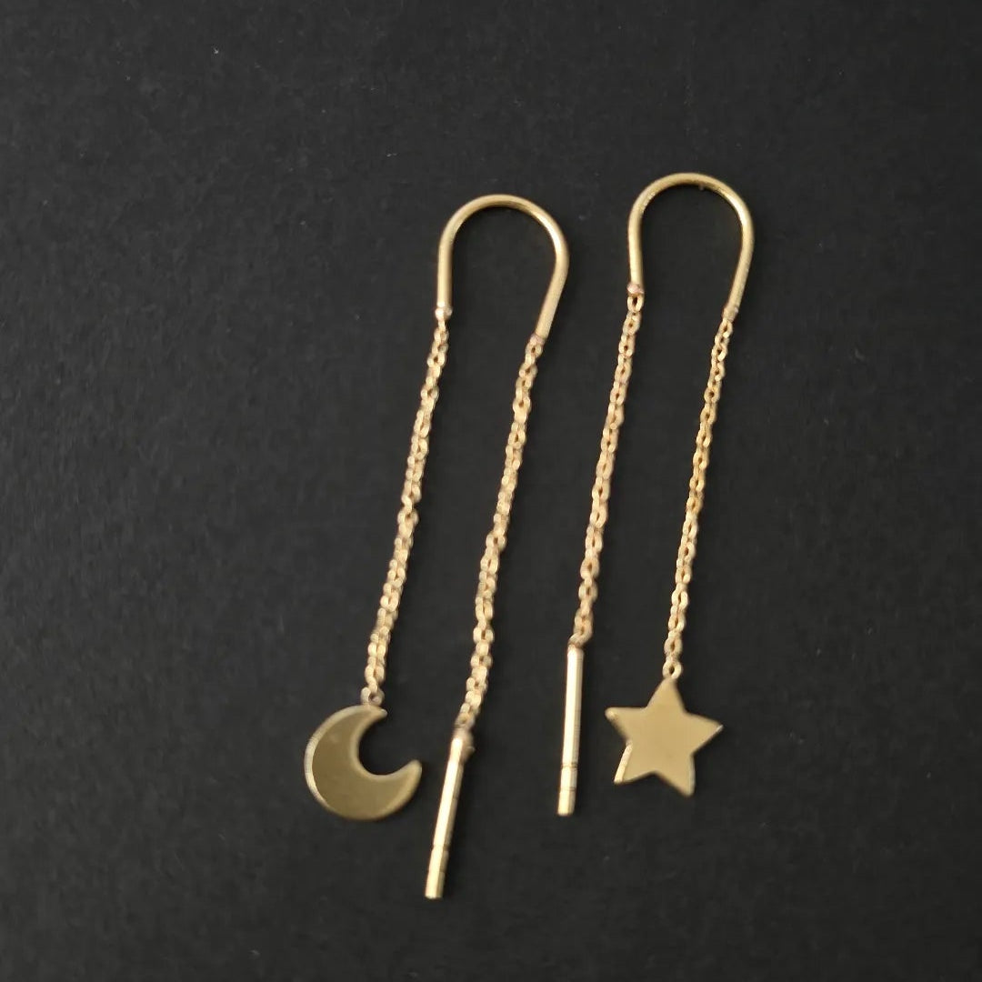 Sui Dhaga Earrings