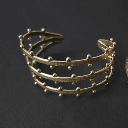 Tri Caterpillar Bracelet
