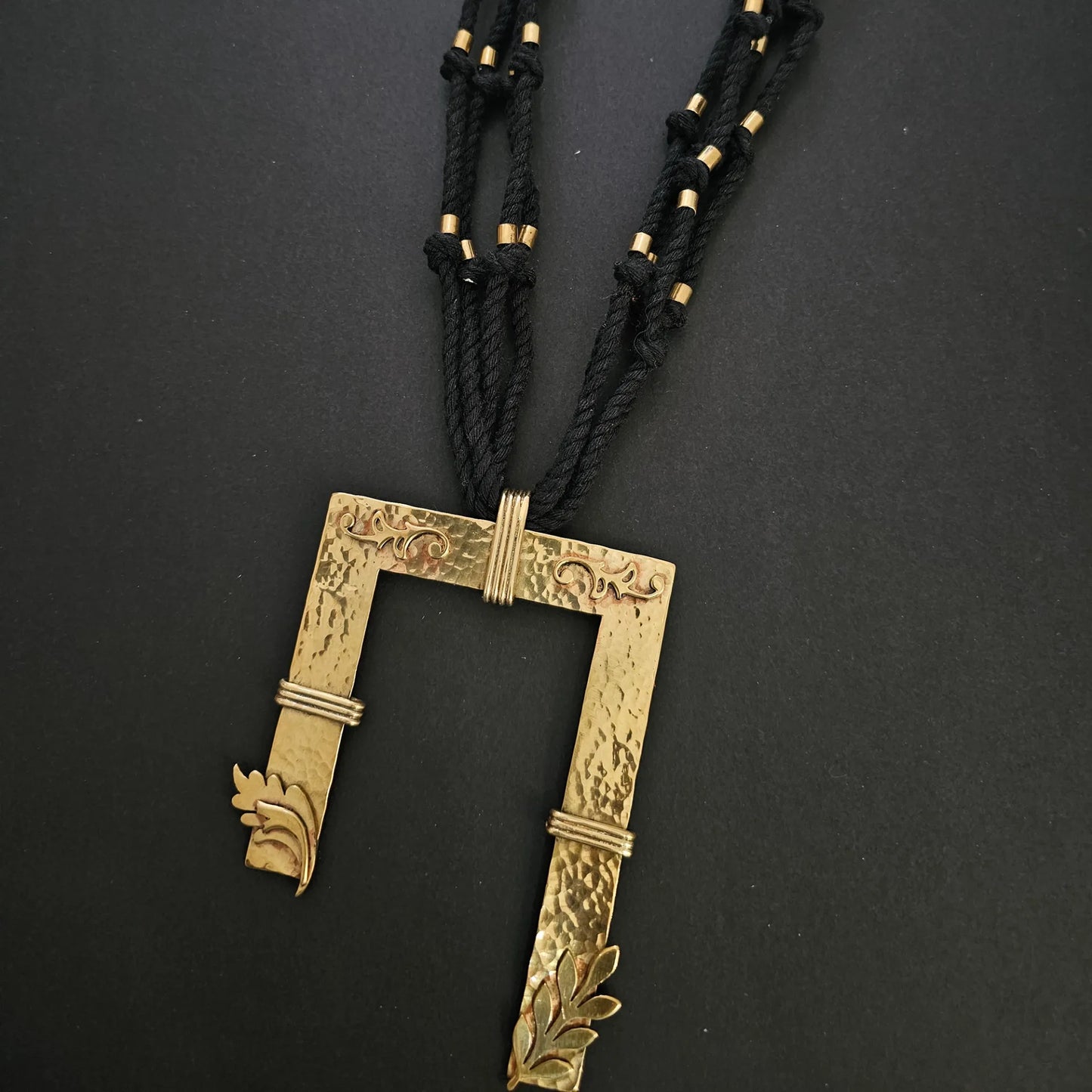 Frame Necklace
