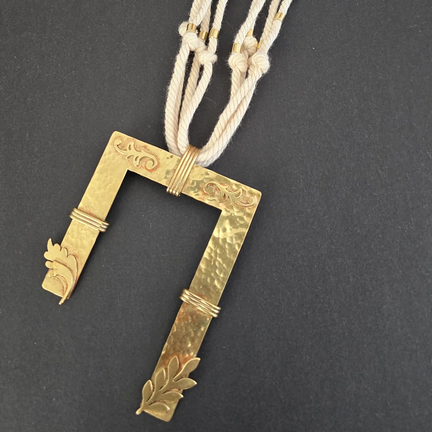 Frame Necklace