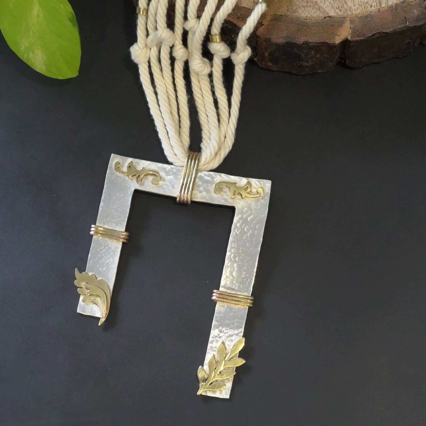 Frame Necklace