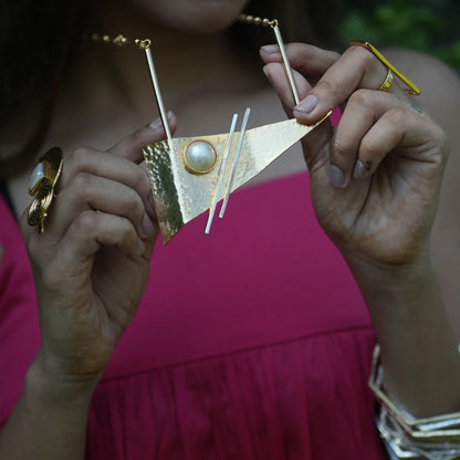 The Axis Necklace
