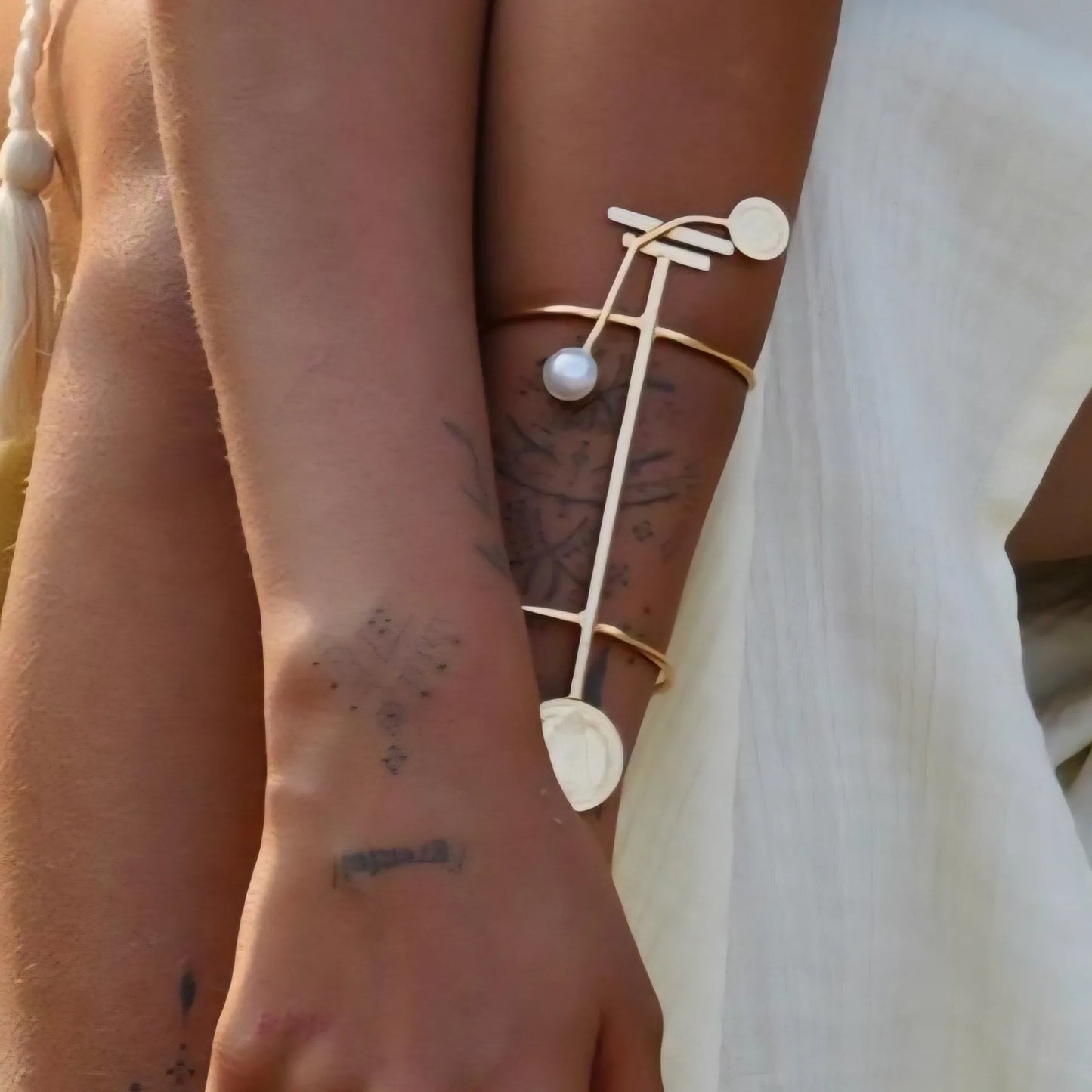 Ginne Cuff Bracelet