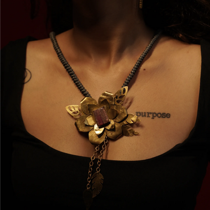 Flower Allure Necklace