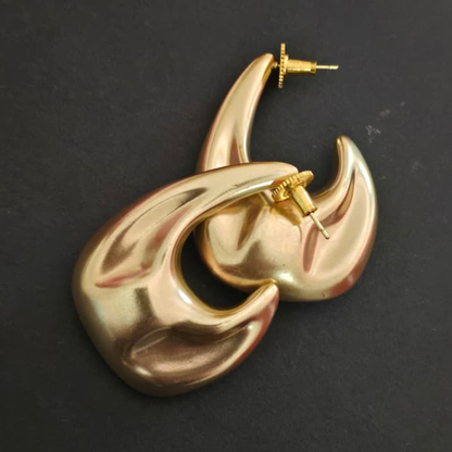Curve Hoop Earrings