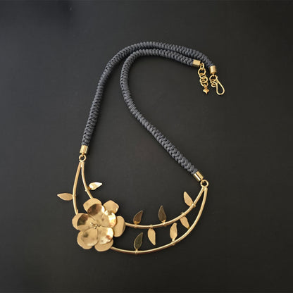 Moon Allure Necklace