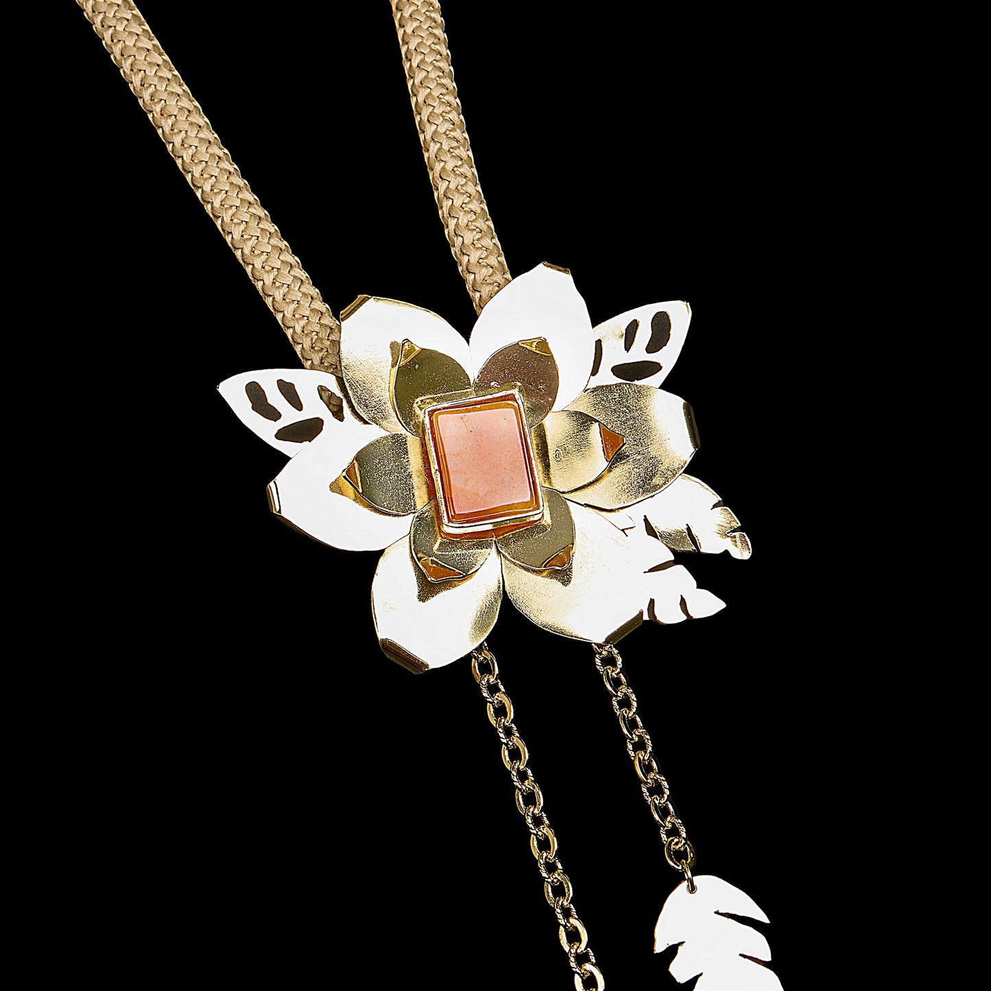 Flower Allure Necklace