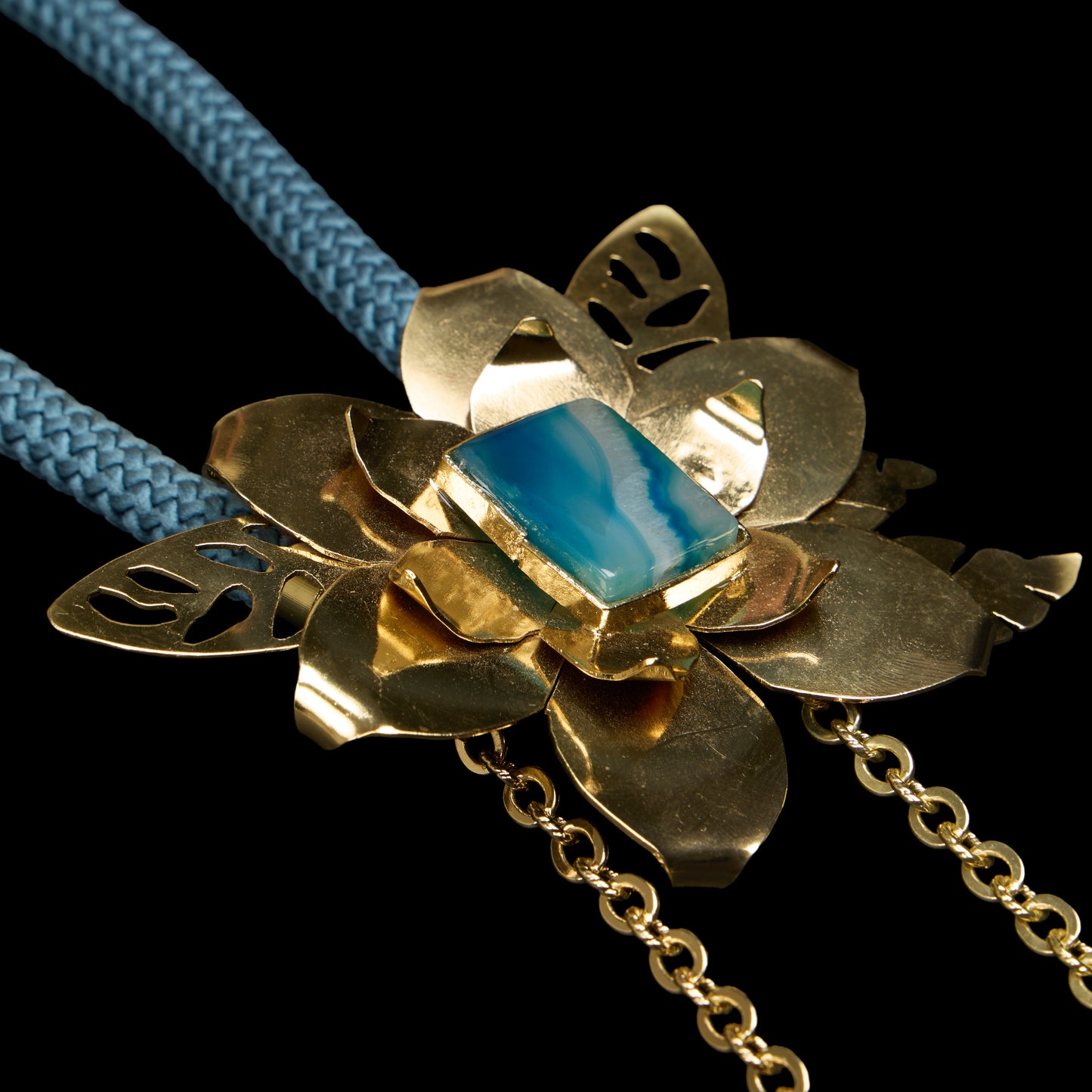 Flower Allure Necklace