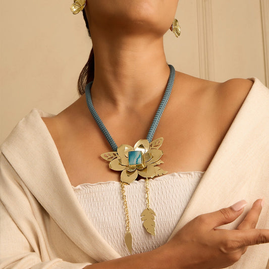 Flower Allure Necklace