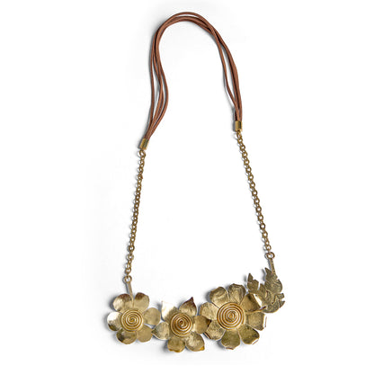 Flower Trey Necklace