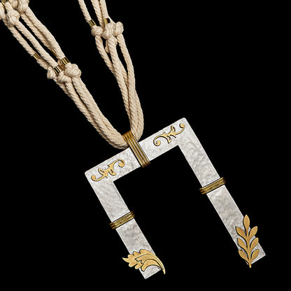 Frame Necklace