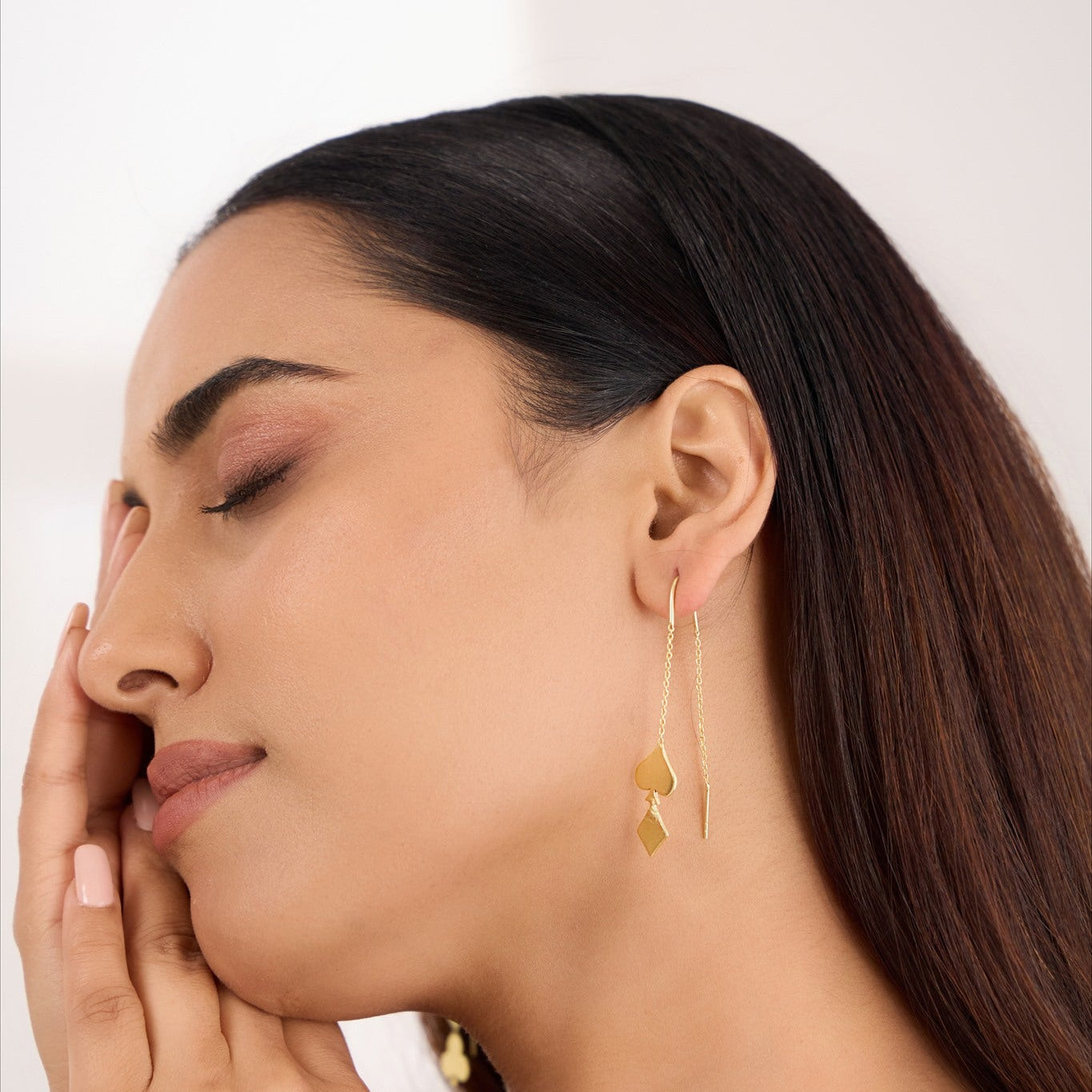 Sui Dhaga Earrings